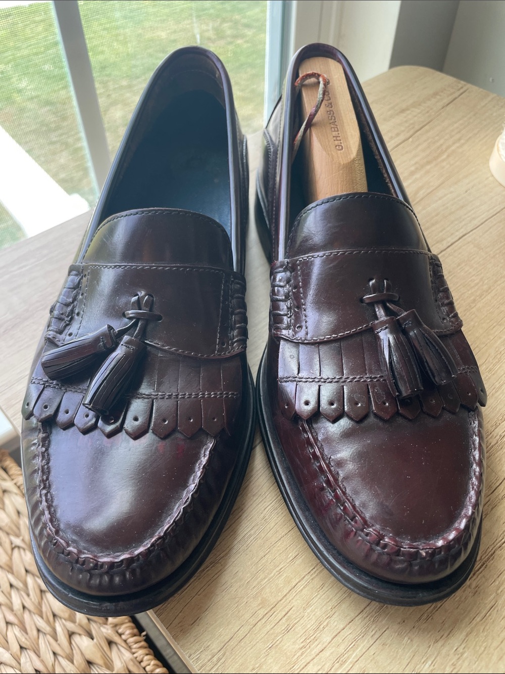 Men's Bass Tassel Kiltie Loafers in Dark Burgundy